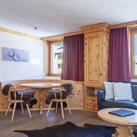 赛瓦斯精品酒店