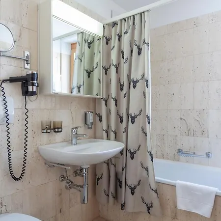 Boutique Cervus Отель 3*