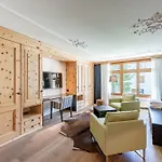Boutique Cervus 3* St. Moritz
